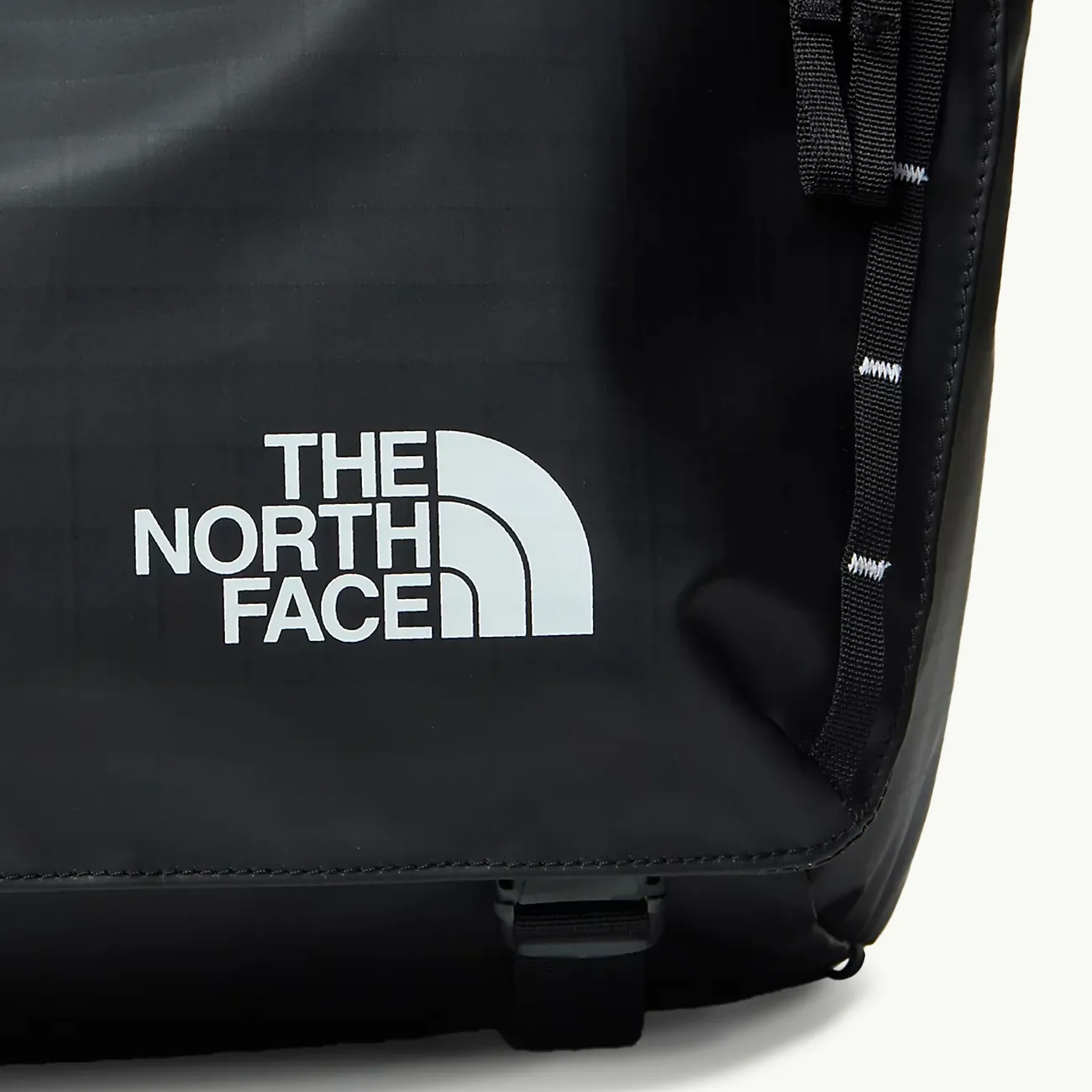 Base Camp Voyager Messenger Bag - TNF Black