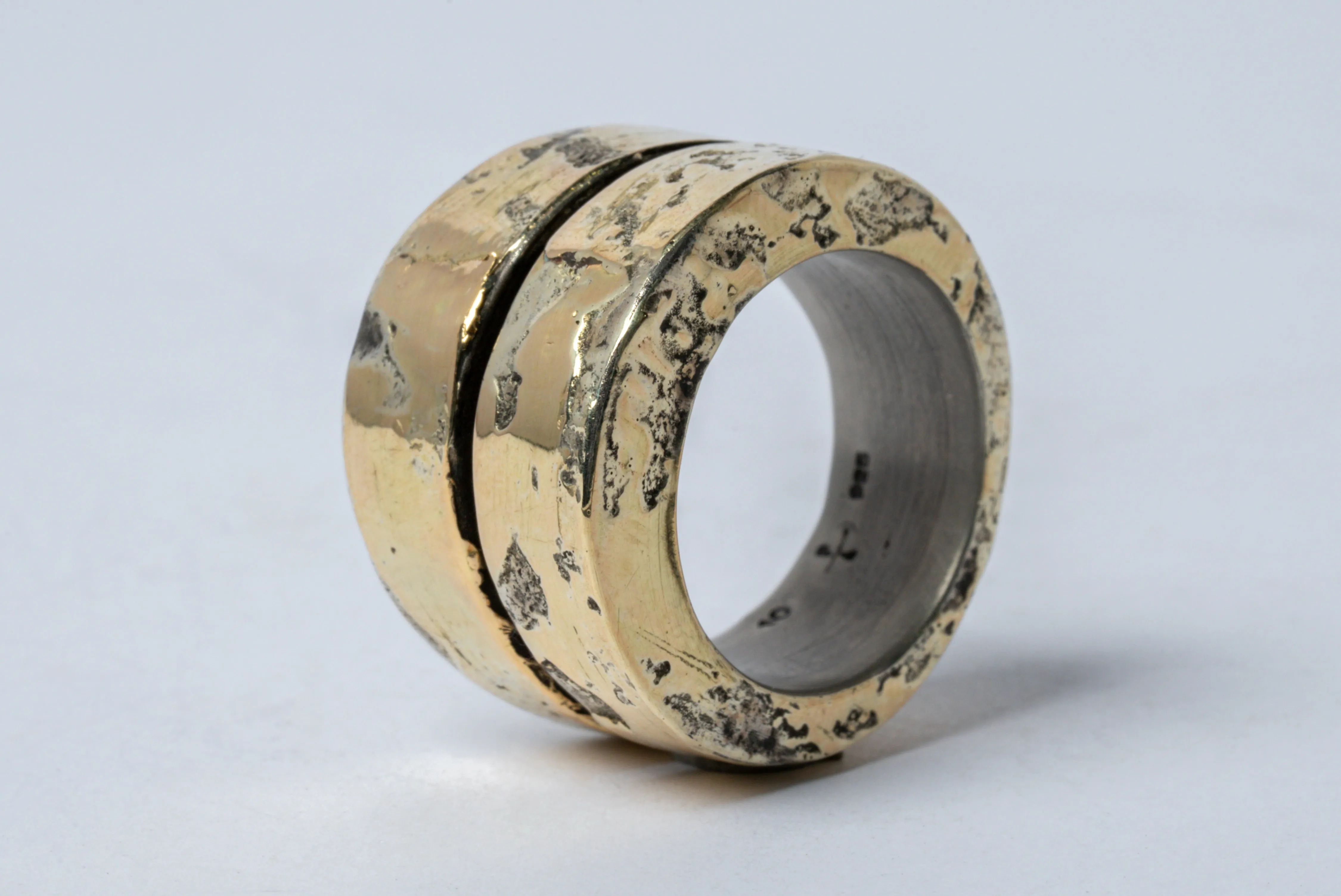 Crevice Ring v2 (Full Fuse, Wide, DA18K)