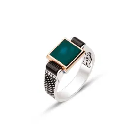 Green Agate Stone with Onyx Cylinders Small Square Silver Men’s Ring Siding Black Pointed Pattern