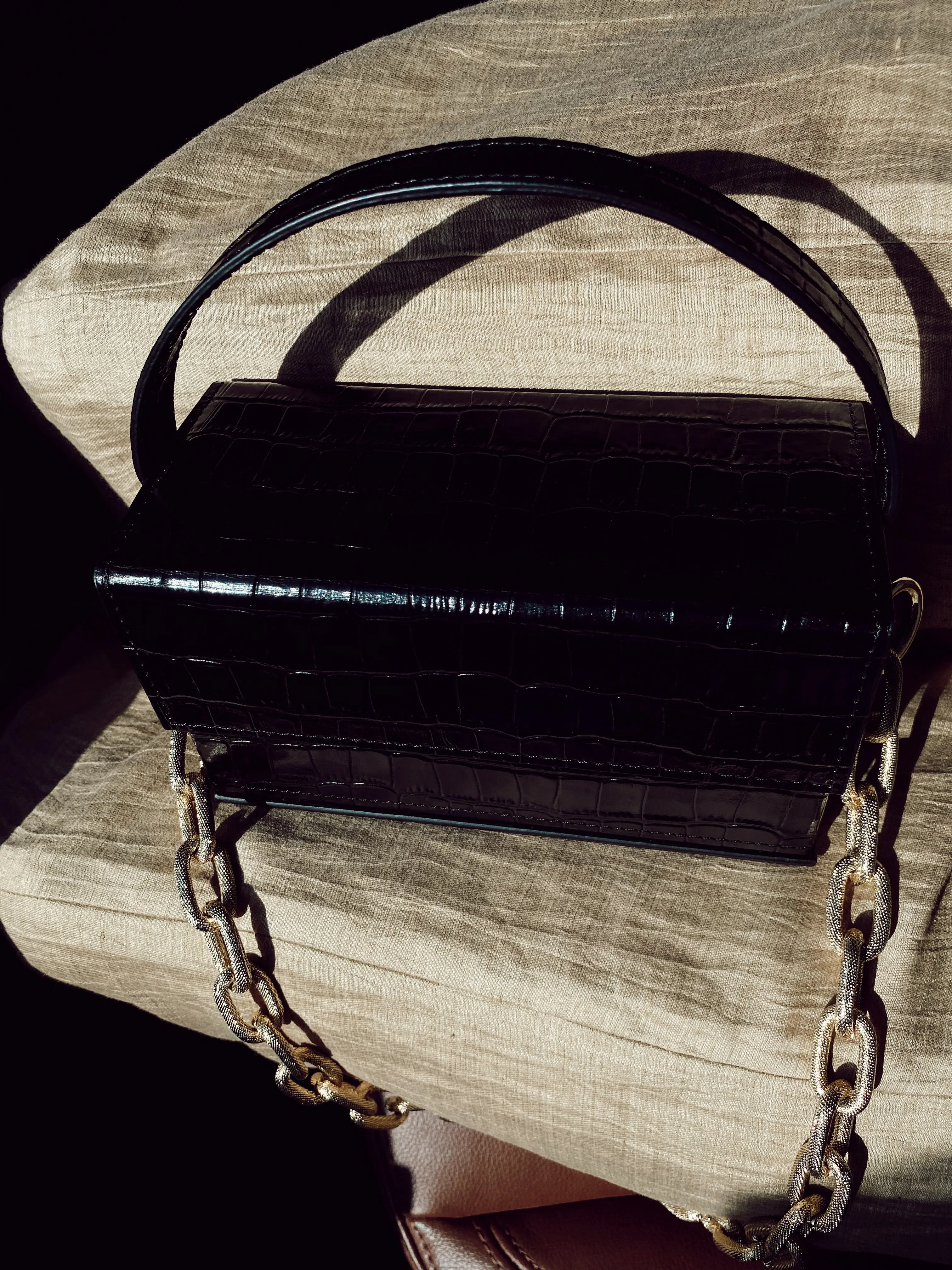 IDA Black Croc (Small) with Chain