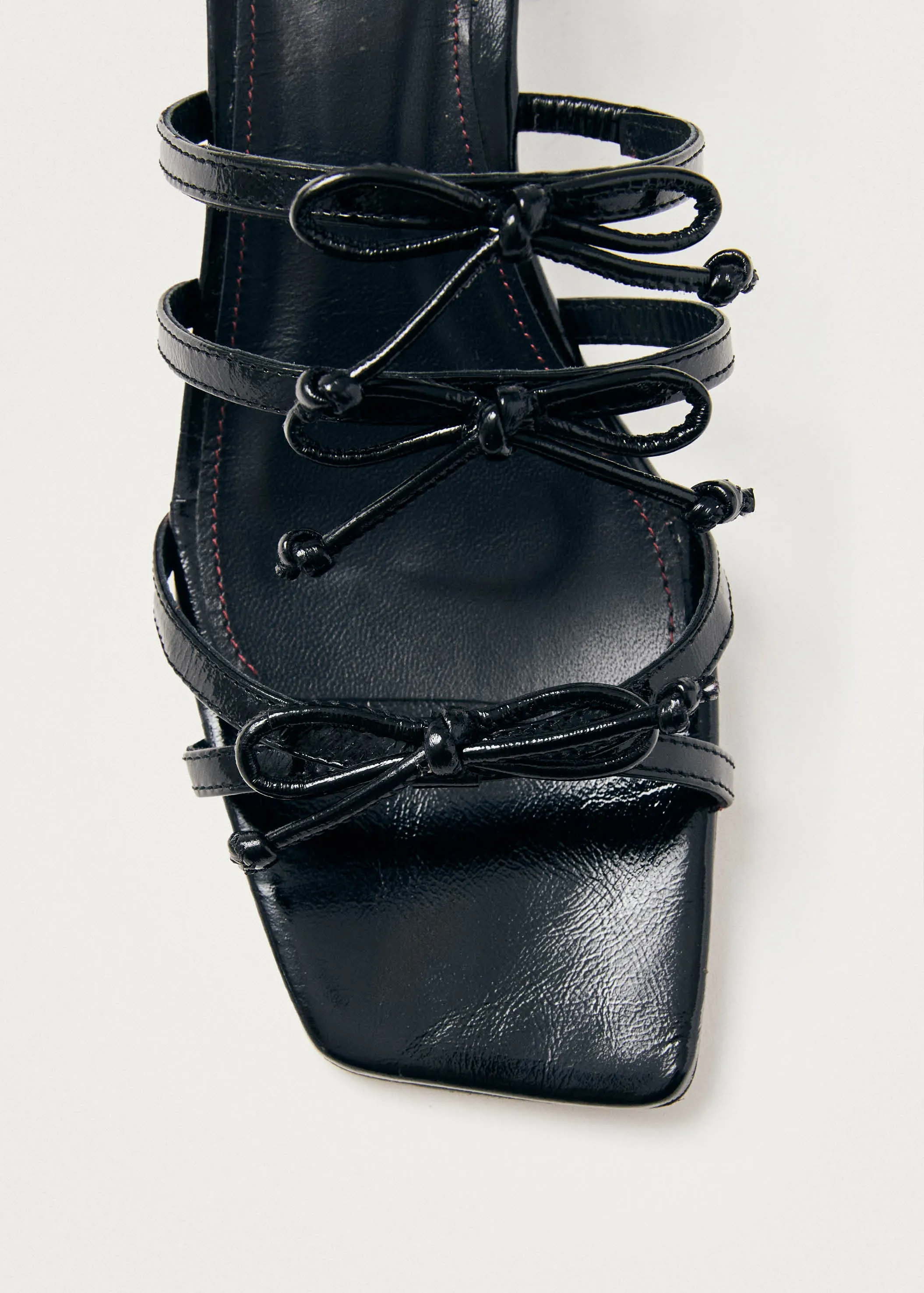 Luzelle Onix Black Leather Sandals