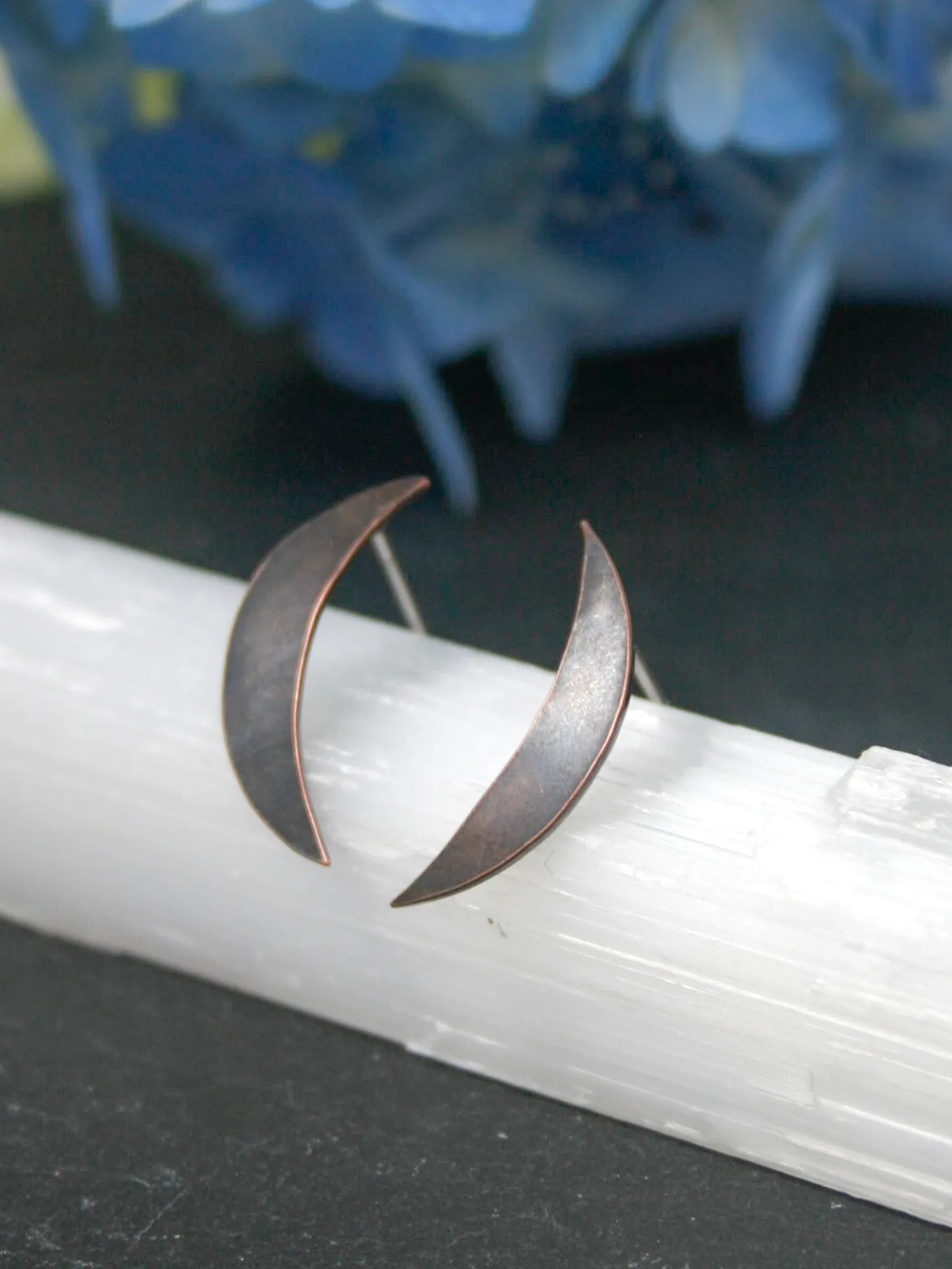 Moon stud earrings[ready to ship]