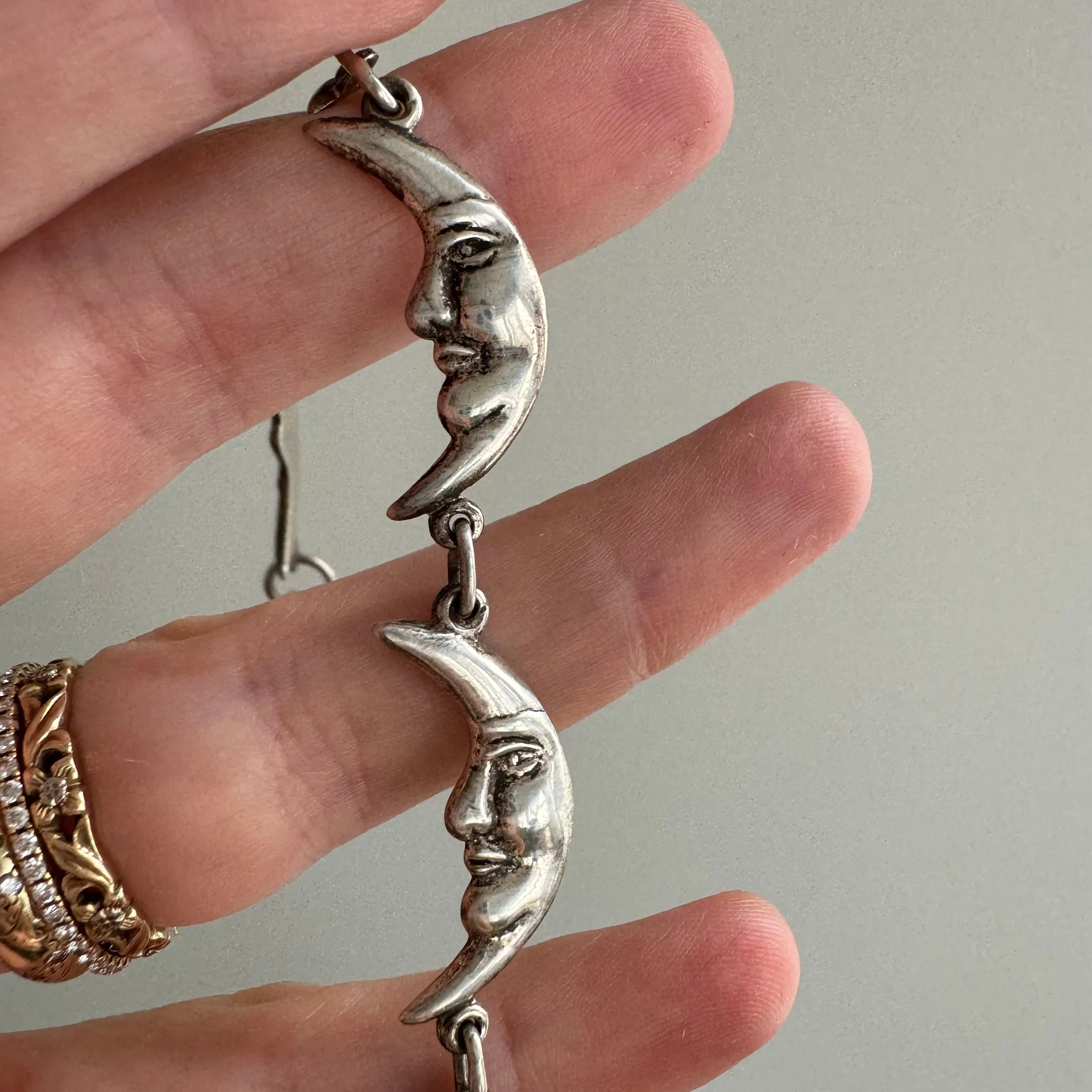 V I N T A G E // many moons / sterling silver crescent moon face link bracelet / 7.5, 8.9g